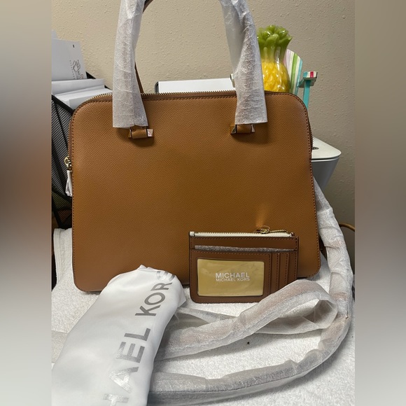 Michael Kors Houston Satchel and Wallet - Picture 5 of 11